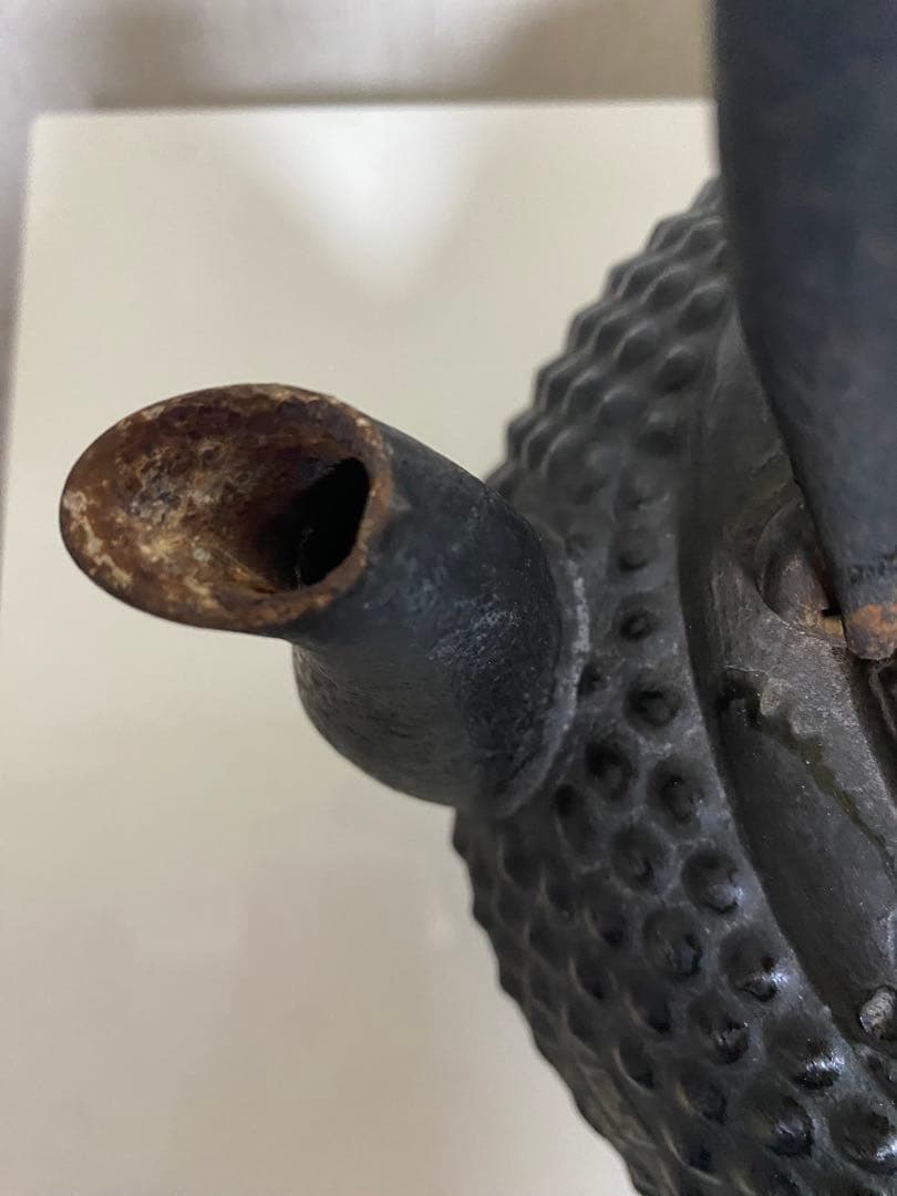 南部及精鋳造所(鳳文堂)造　あられ　 南部鉄瓶