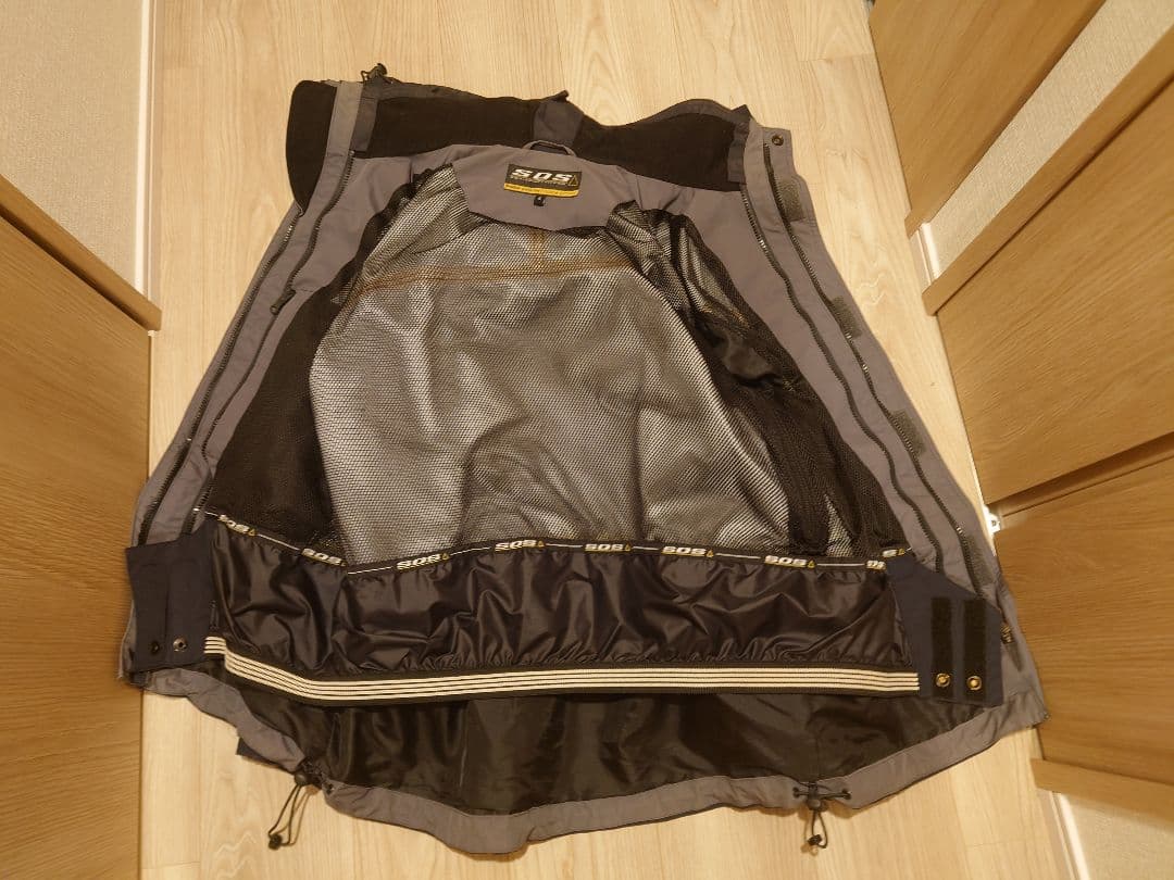 sos スキーウェア　スノーボードウェア