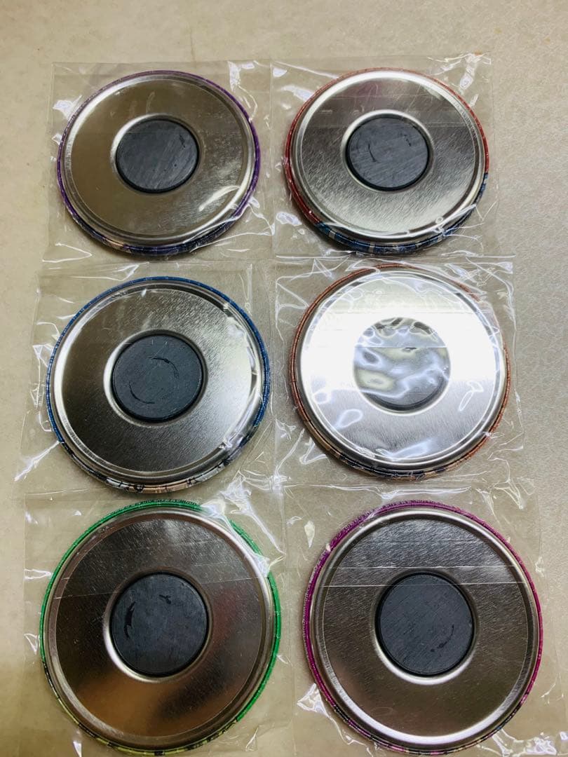 ナランチャ　ジョルノ　ブチャラティ　ミスタ　フーゴ　アバッキオ　特典缶マグネット