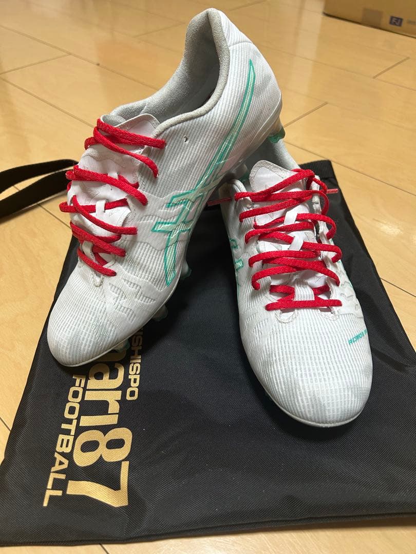 週末限定アシックス　DSライトアクロス PRO3