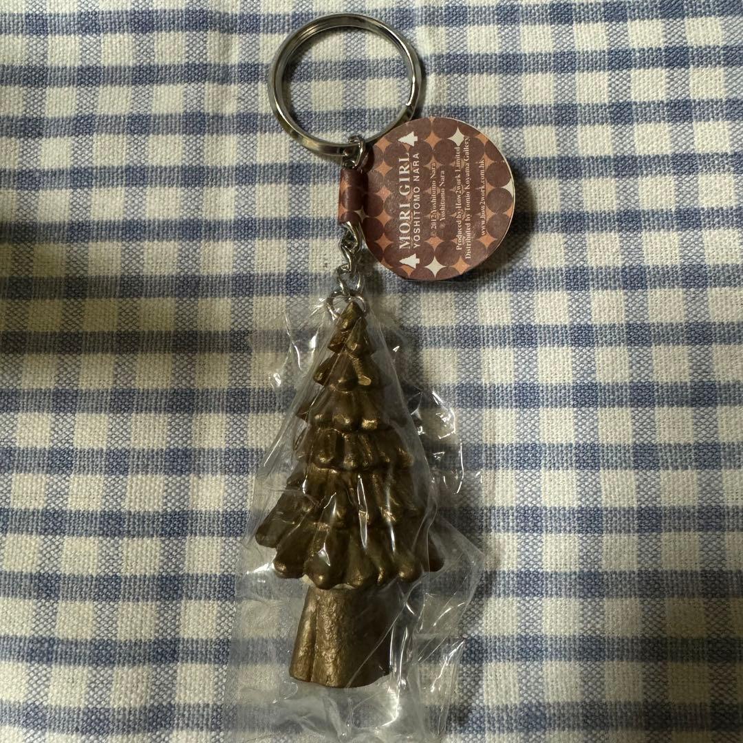 奈良美智 森ガール キーホルダー 横浜美術館 ゴールド 金