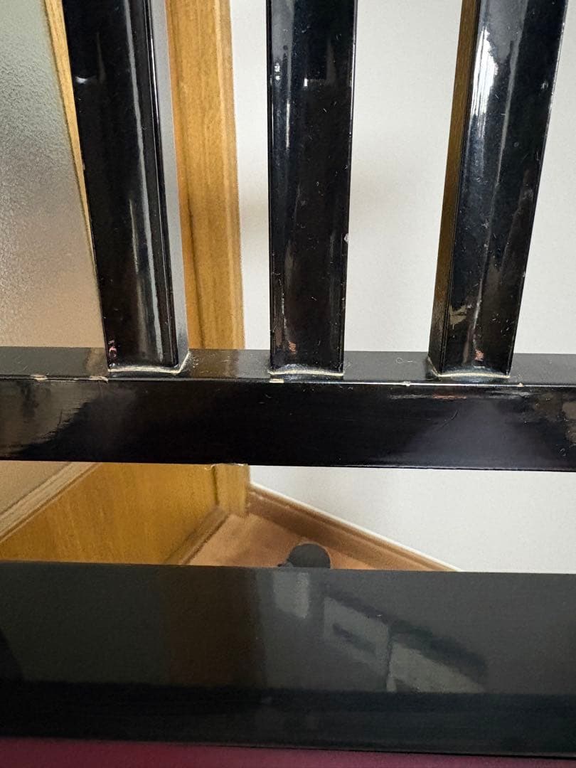 ピアノ背もたれ付黒椅子　トムソン椅子