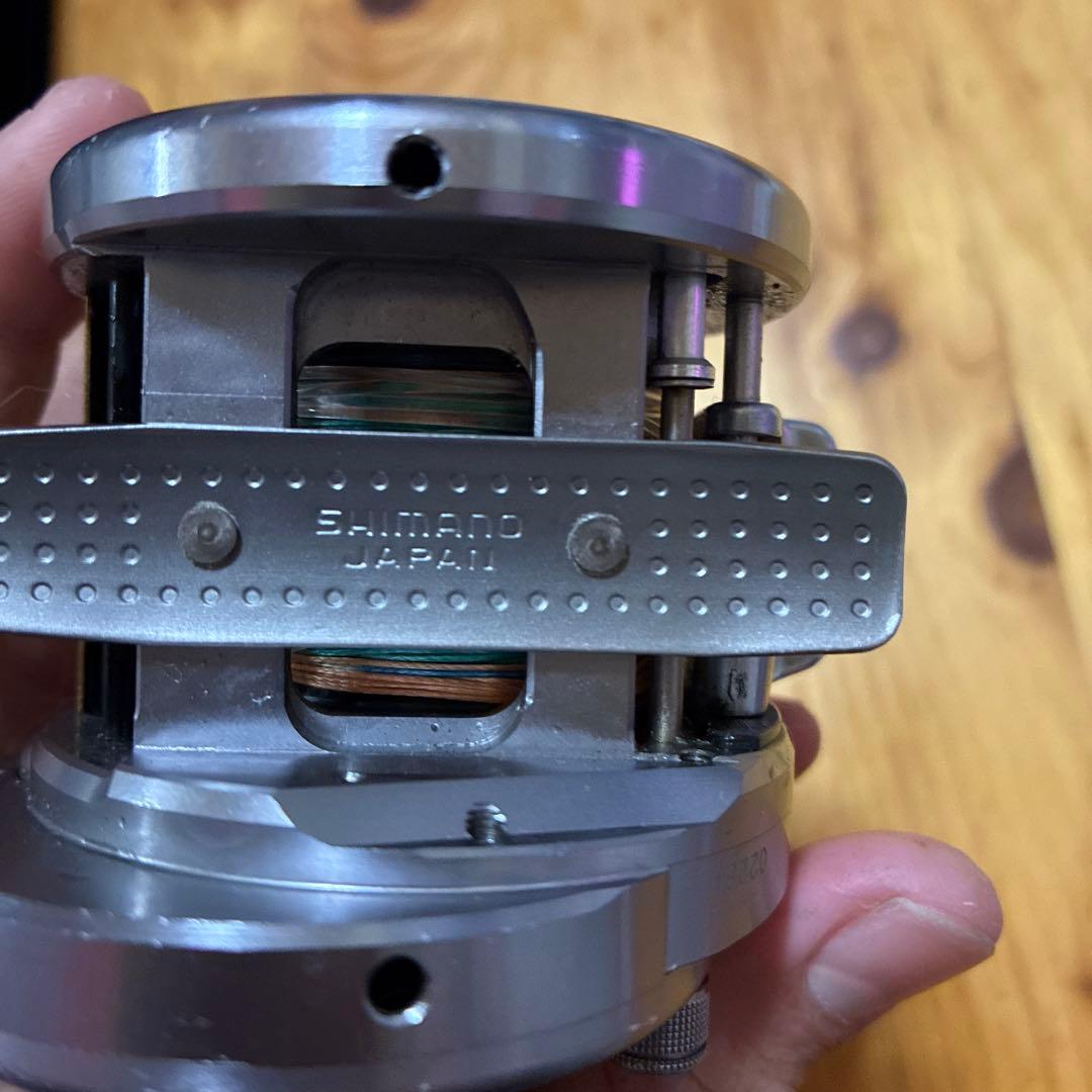 つ*し様 シマノ CALCUTTA CONQUEST 200DC