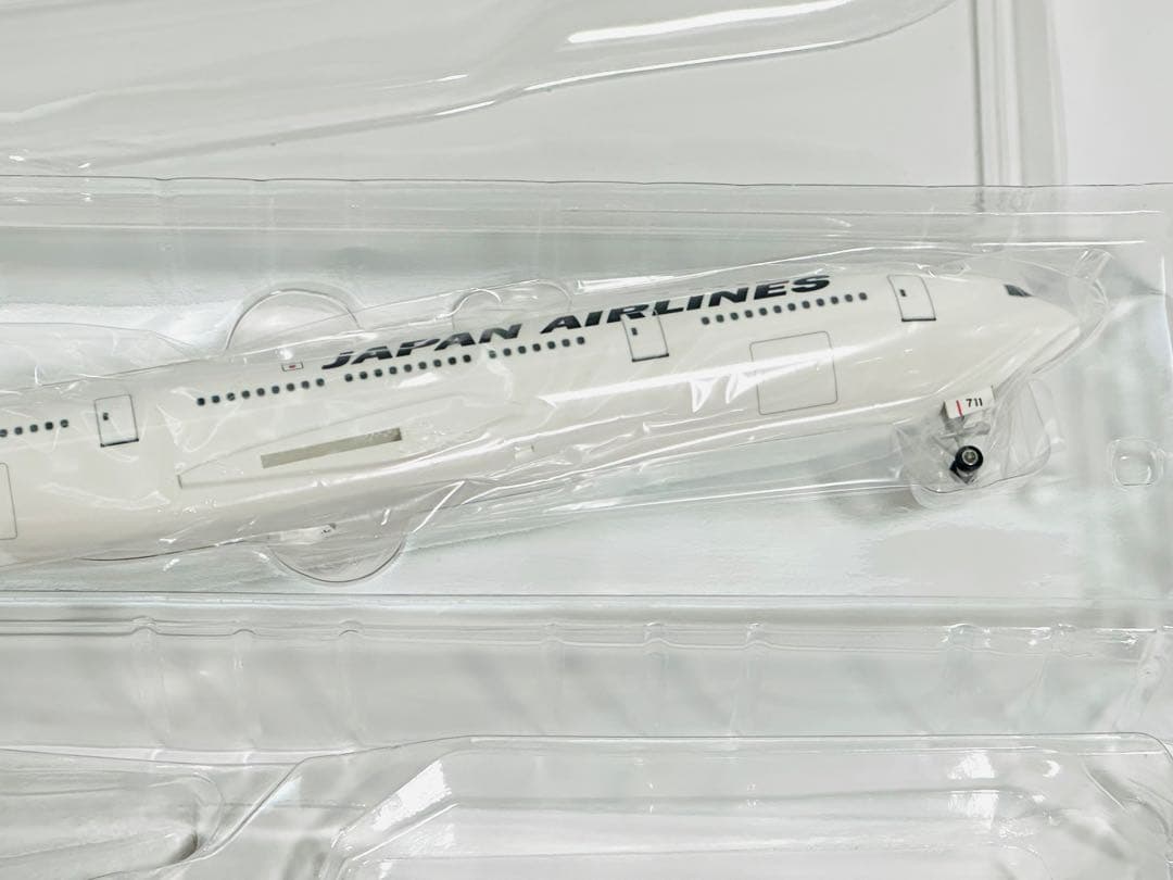JALUX 1/200 777-200ER 日本航空　未組立品