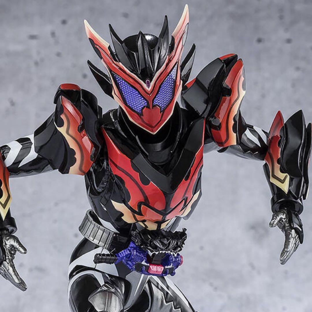 S.H.Figuarts 仮面ライダー　ビターガヴ スパーキングミフォーム
