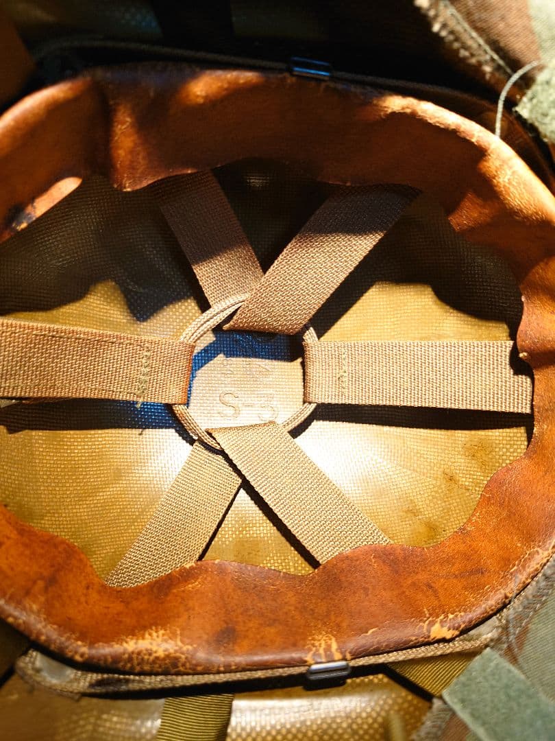 米軍放出　実物防弾Pasgtヘルメット　フリッツバリスティックヘルメット 80s