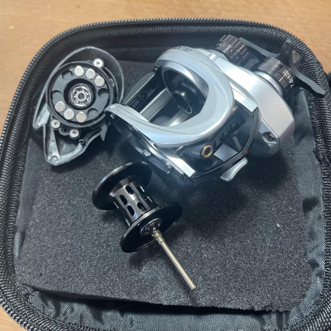 Abu Garcia ZENON ベイトリール