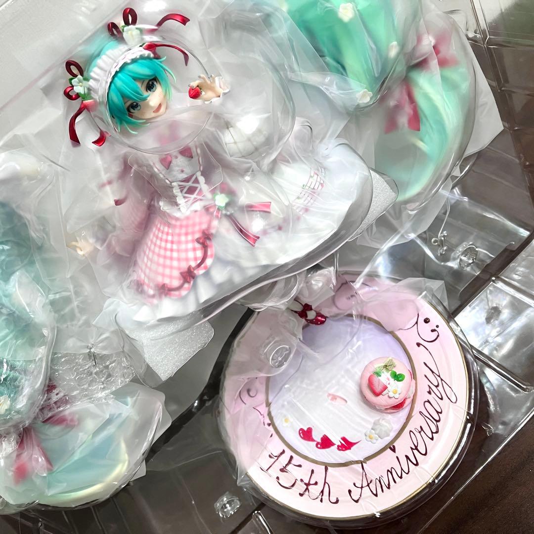 極美品 初音ミク 15th Anniversary Ver. フィギュア