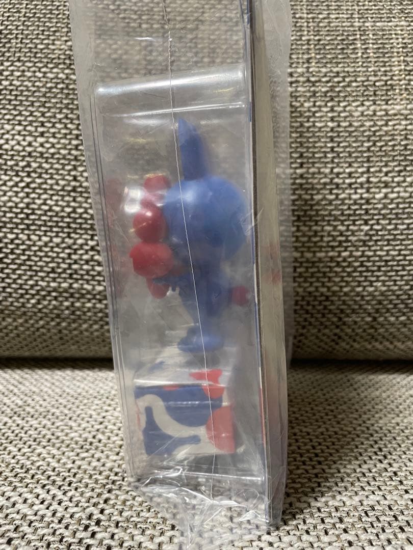 大阪万博限定 LABUBU ミャクミャクストラップ付フィギュア ラブブ