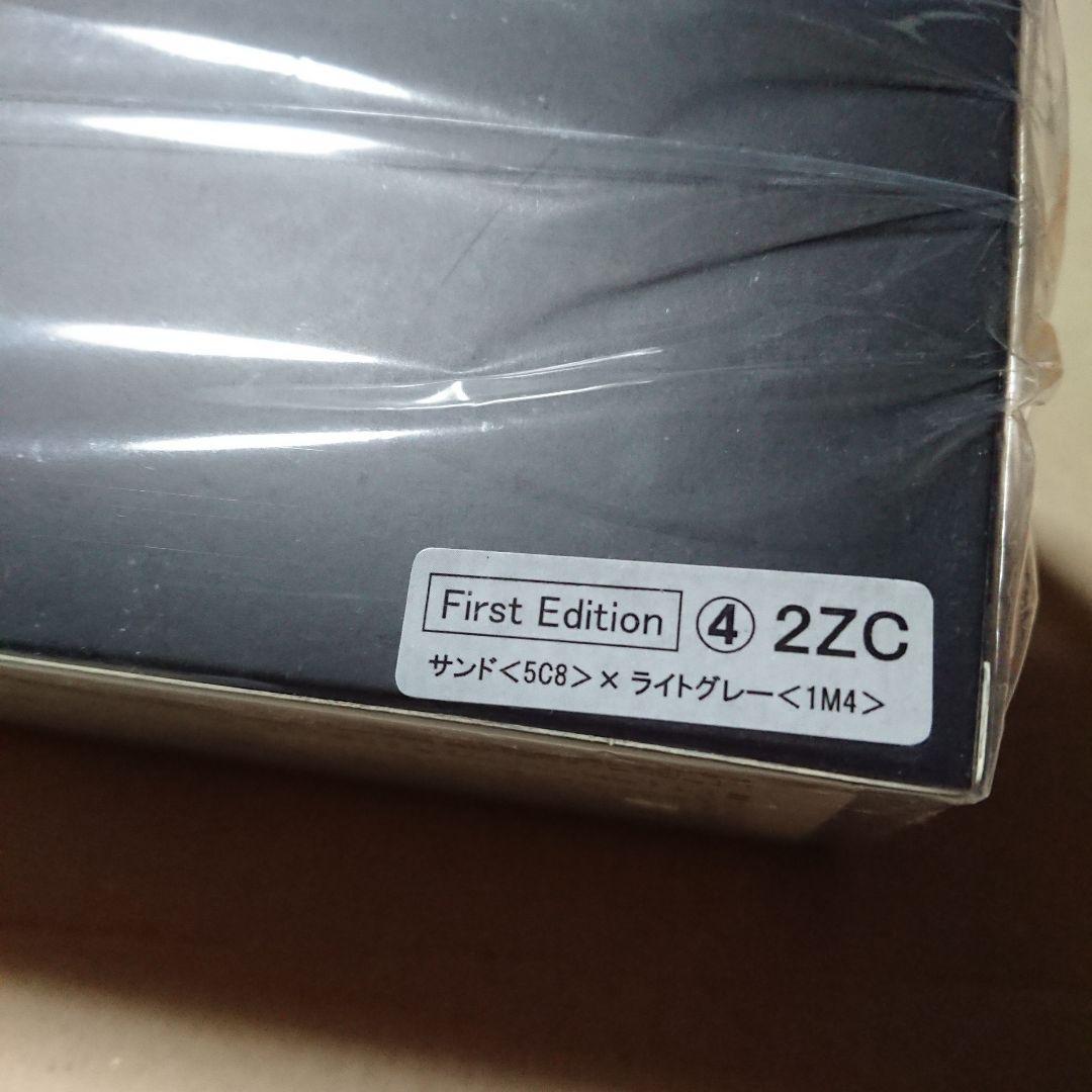 カラーサンプル ランドクルーザー250 First Edition 丸目