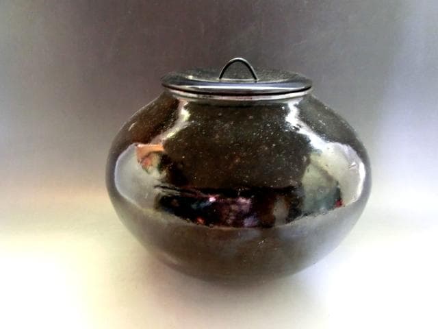 水指■黒釉時代物水指 李朝 お茶道具 種壷 漆器の蓋 塗蓋 アンティーク時代物■