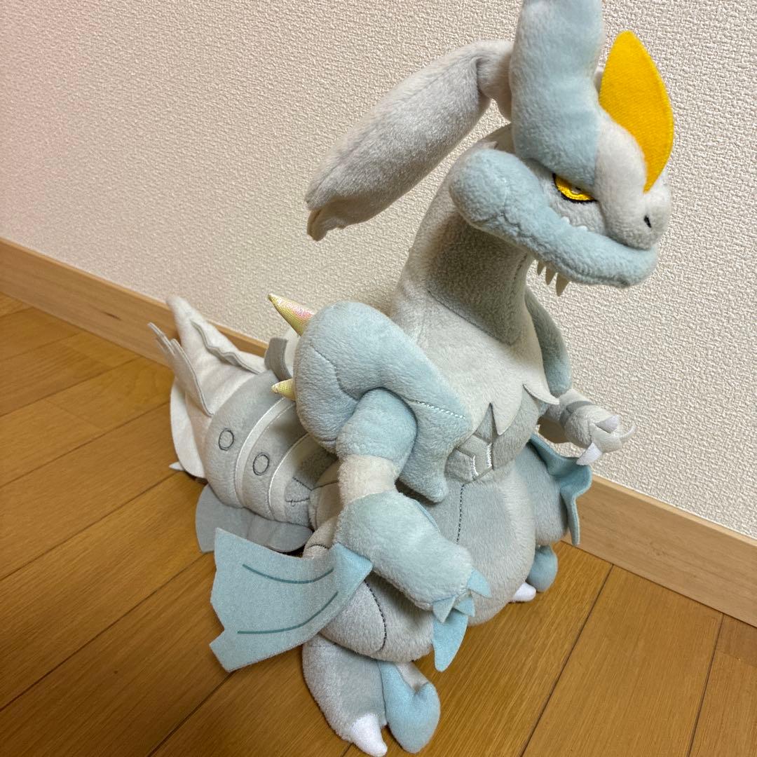 【廃盤】ポケモンセンター限定　ホワイトキュレム　ぬいぐるみ　ポケモン