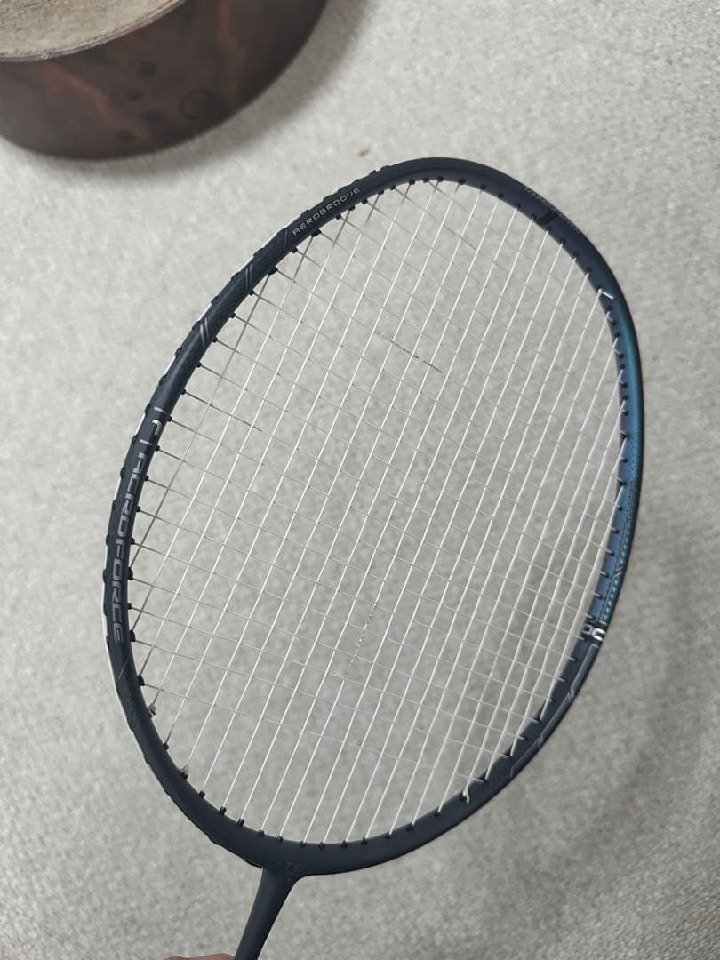 アクロフォース100 バドミントンラケット　ミズノ