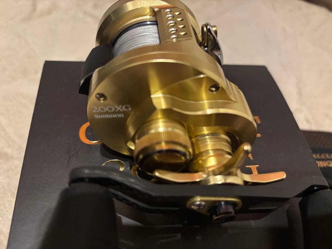 リール SHIMANO CALCUTTA CONQUEST 200XG