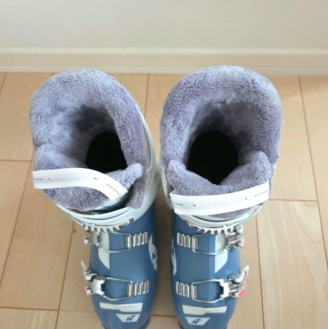 美品破損無【NORDICA】スキーブーツ 24.5 ブーツクリーニング済バッグ付