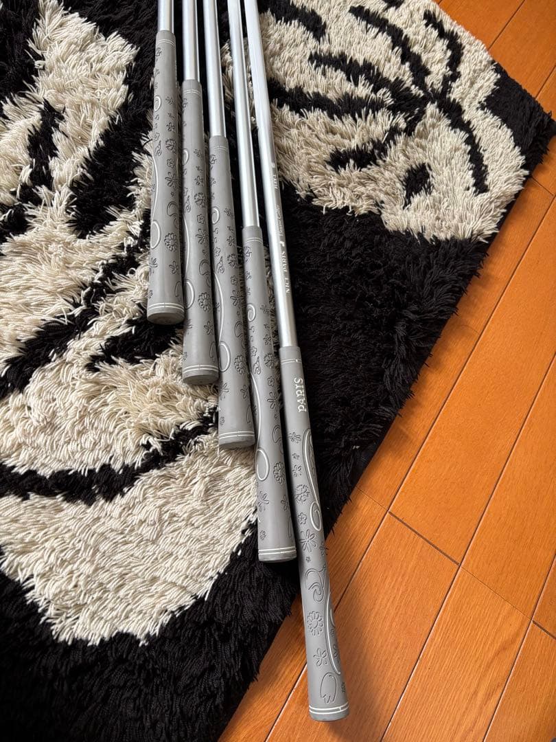 パリス　ゴルフクラブセット　ホワイト　ドライバーyonex 11° R