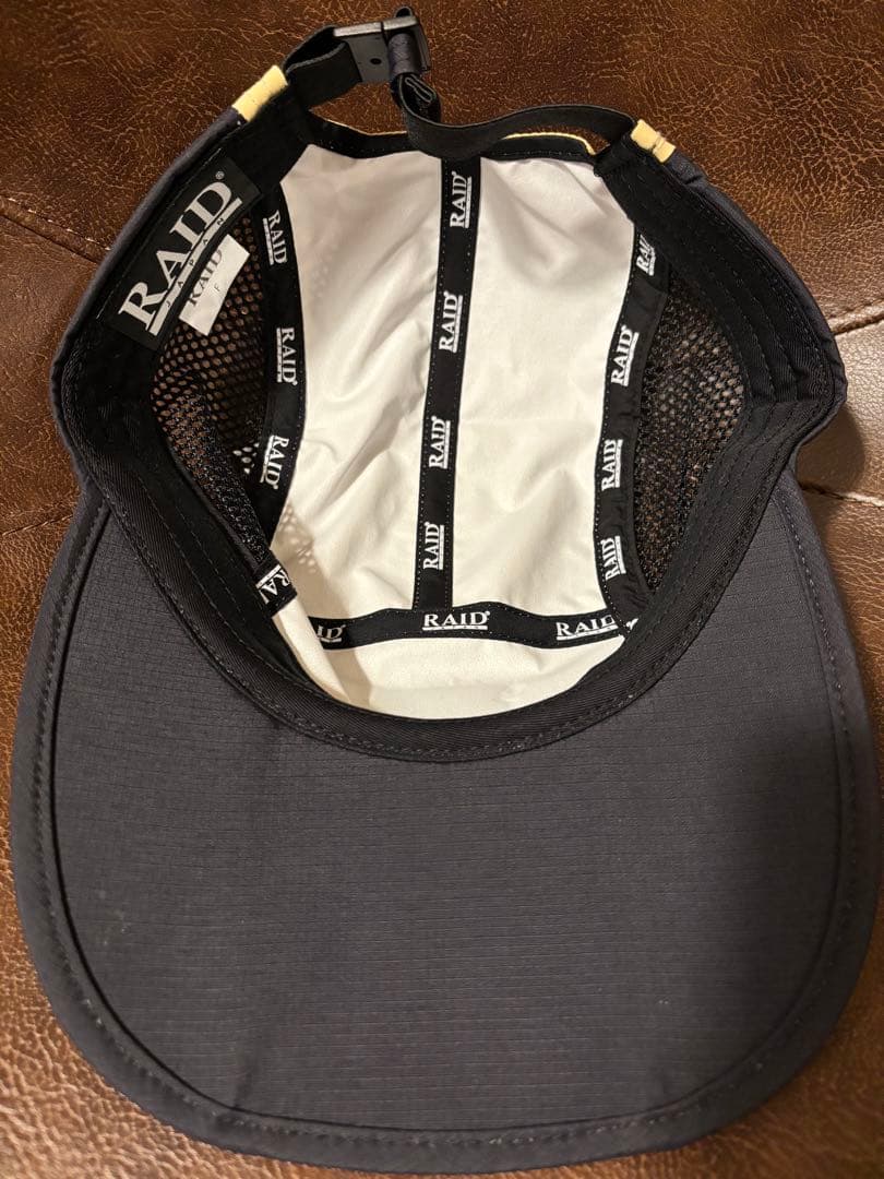 レイドジャパン　サイドメッシュナイロンキャップ　ベージュ/ブラック