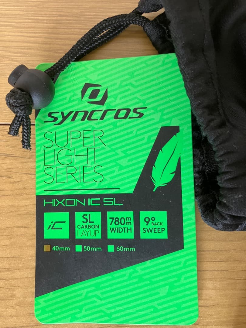 Syncros ステム一体型MTBカーボンハンドルバー 780mm