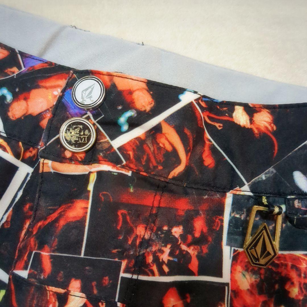 3178【美品】ボルコム スノボウェア パンツ 写真風プリント Lサイズ