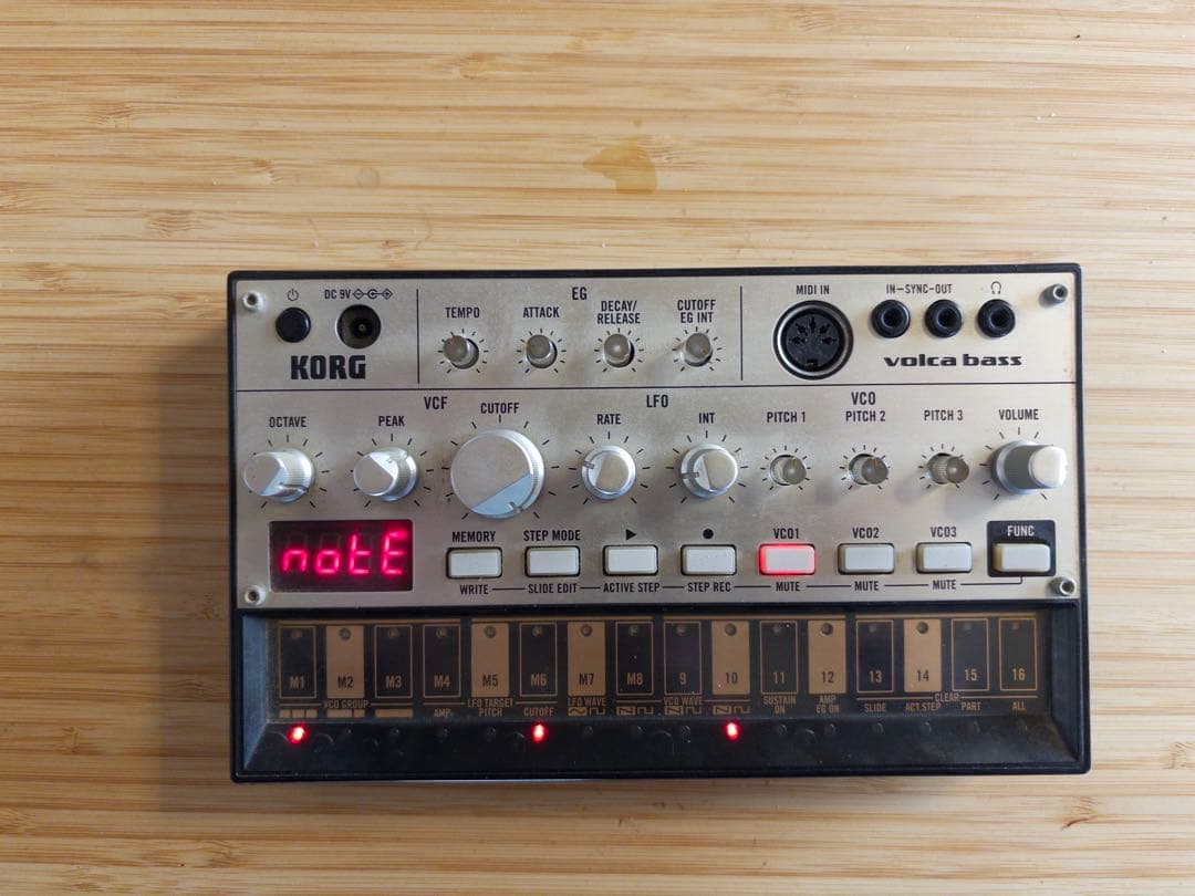 KORG volca bass アナログシンセサイザー