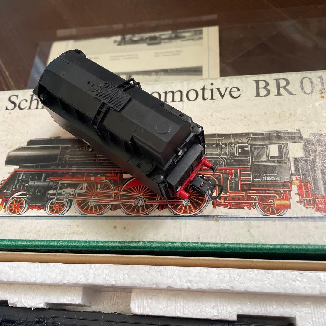 PIKO BR015 旅客用蒸気機関車