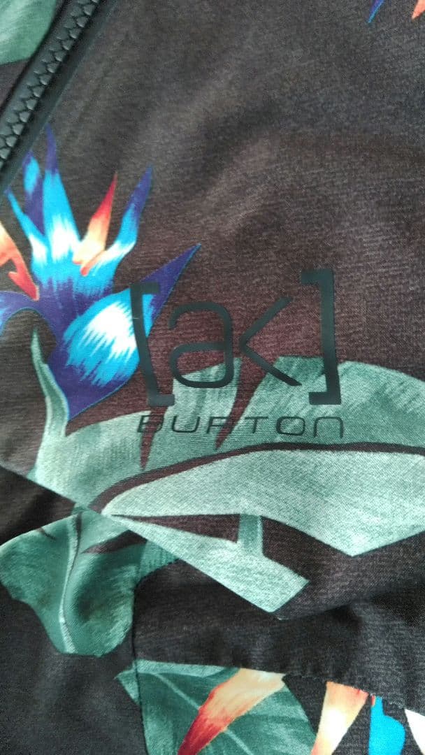 Burton ak　パンツ　M