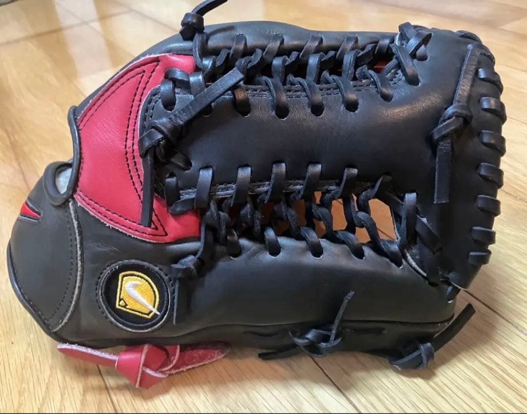 ナイキ　PRO GOLD 1150 硬式用　右投げ用