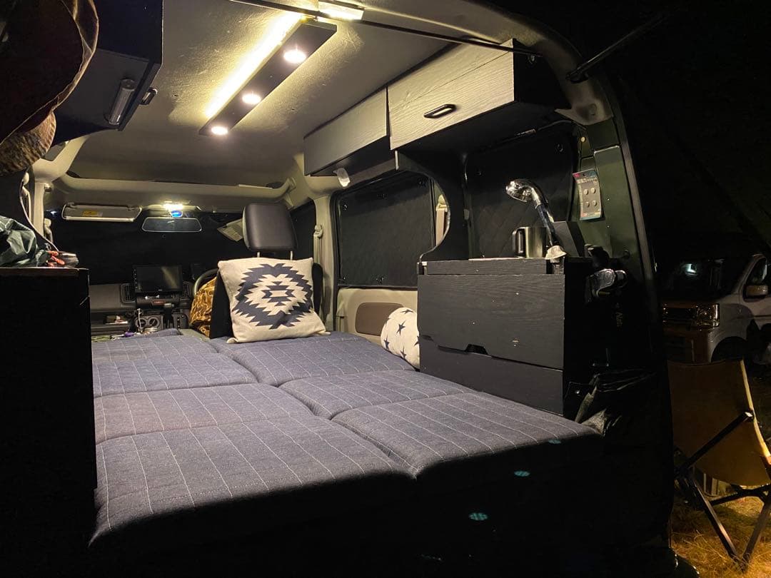 モバイルバッテリーで稼働する車中泊用　ダウンライトキット！