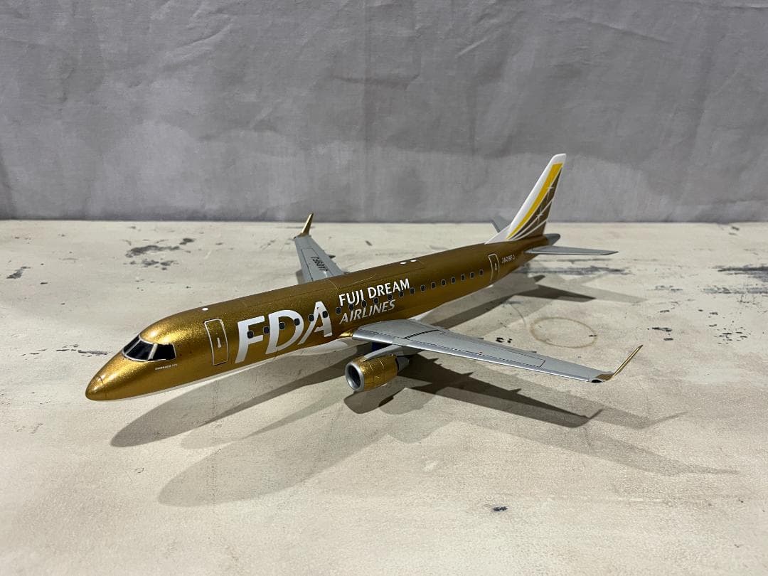 フジドリームエアラインズ｜EMBRAER 175 TAMIYA 1:100