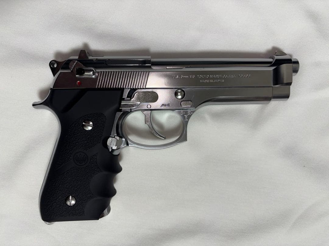 東京マルイ　M92F クロームステンレス