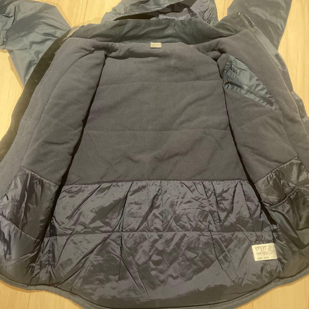 バルセロナ　ナイキ　サッカー　ベンチコート　防寒　防風