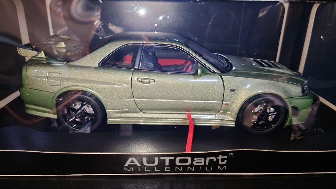 1000台限定 1/18 autoart NISSAN SKYLINE r34