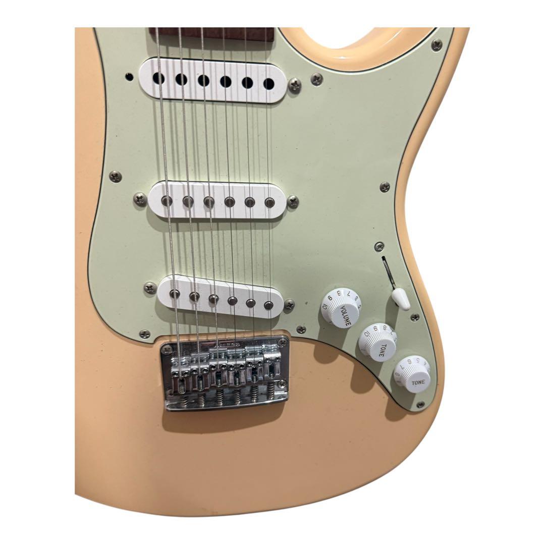 Ibanez AZES31エレキギター　ストラト