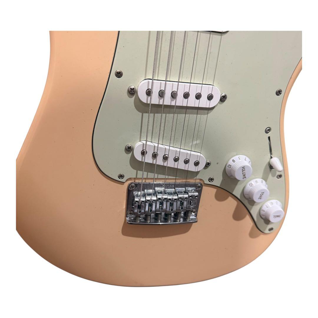 Ibanez AZES31エレキギター　ストラト