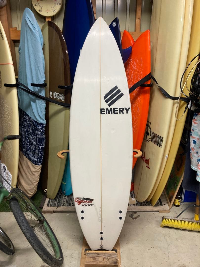 EMERY 5'11 スイッチブレード　ショートボード　リペア済　PU