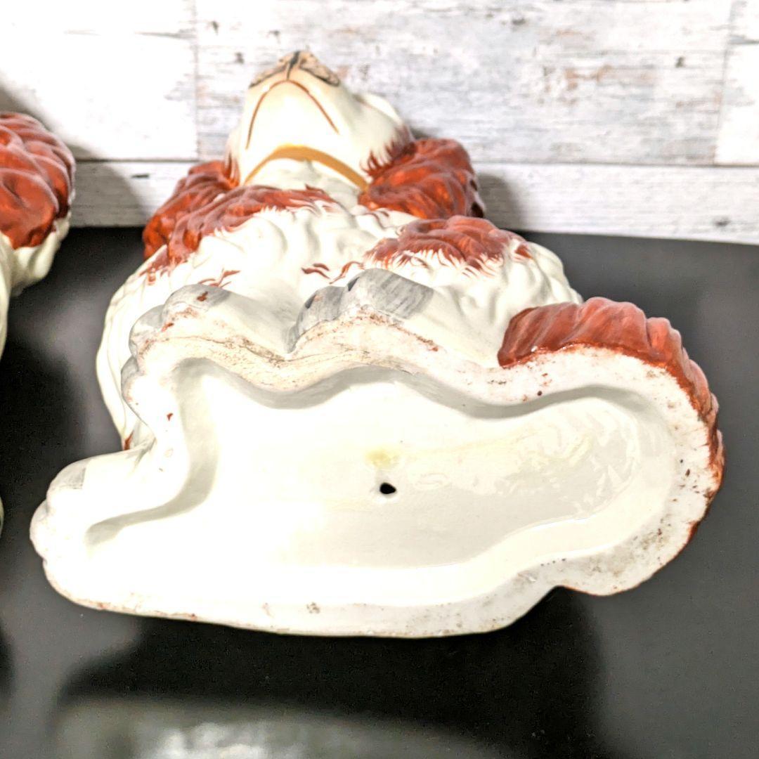 スタッフォードシャードッグ 褐色の毛並 犬の置物 イギリス 英国アンティーク