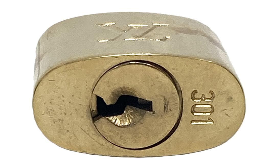 ルイヴィトン カデナ＆キー＆クロシェット No.301 中古美品！(33105)