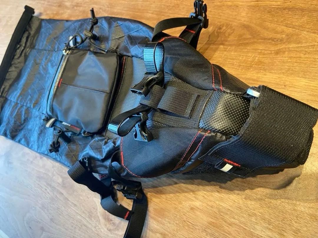 レベレイトデザイン ピカ 専用ポーチ付き　サドルバッグ