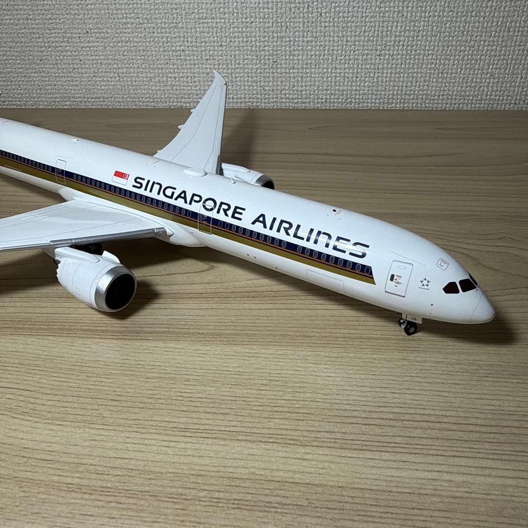 1/200 787-10 シンガポール航空