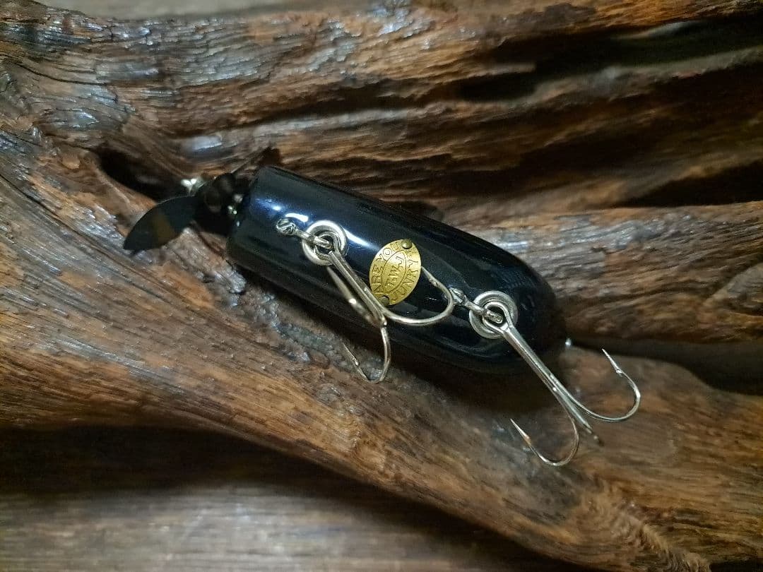 トップウォータージャンキー　ミルヘッドターキー　ブラック　レッドアイ