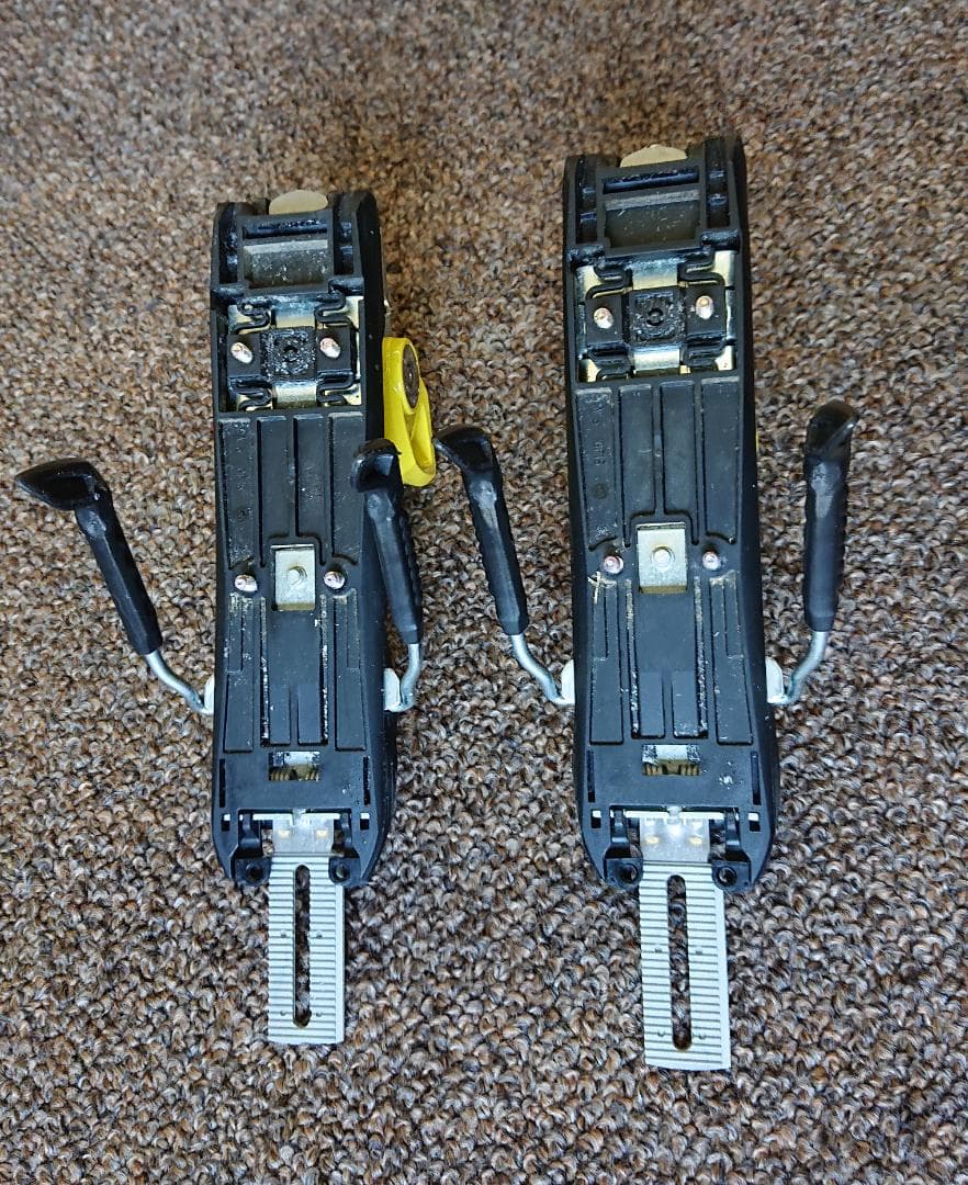 在庫処分　ATOMIC スキー ビンディング 14