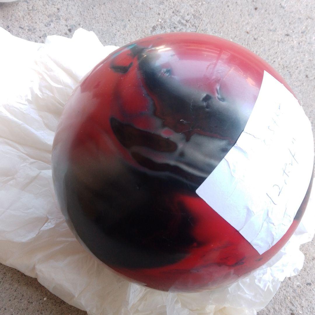 ボーリングボール　14ポンド　２点セット　ケース付き