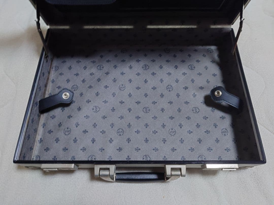 L*J様 （最終お値下）インテリアやクラフト展の容器にも！「BERMAS」アタッ