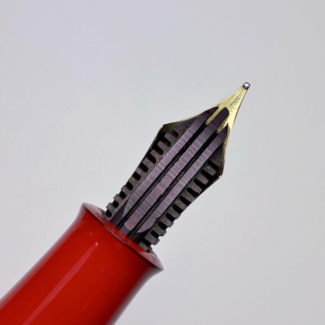 酒井栄助　兜木銀次郎　土田修一　手作り万年筆　赤漆　朱色軸　朱漆　万年筆