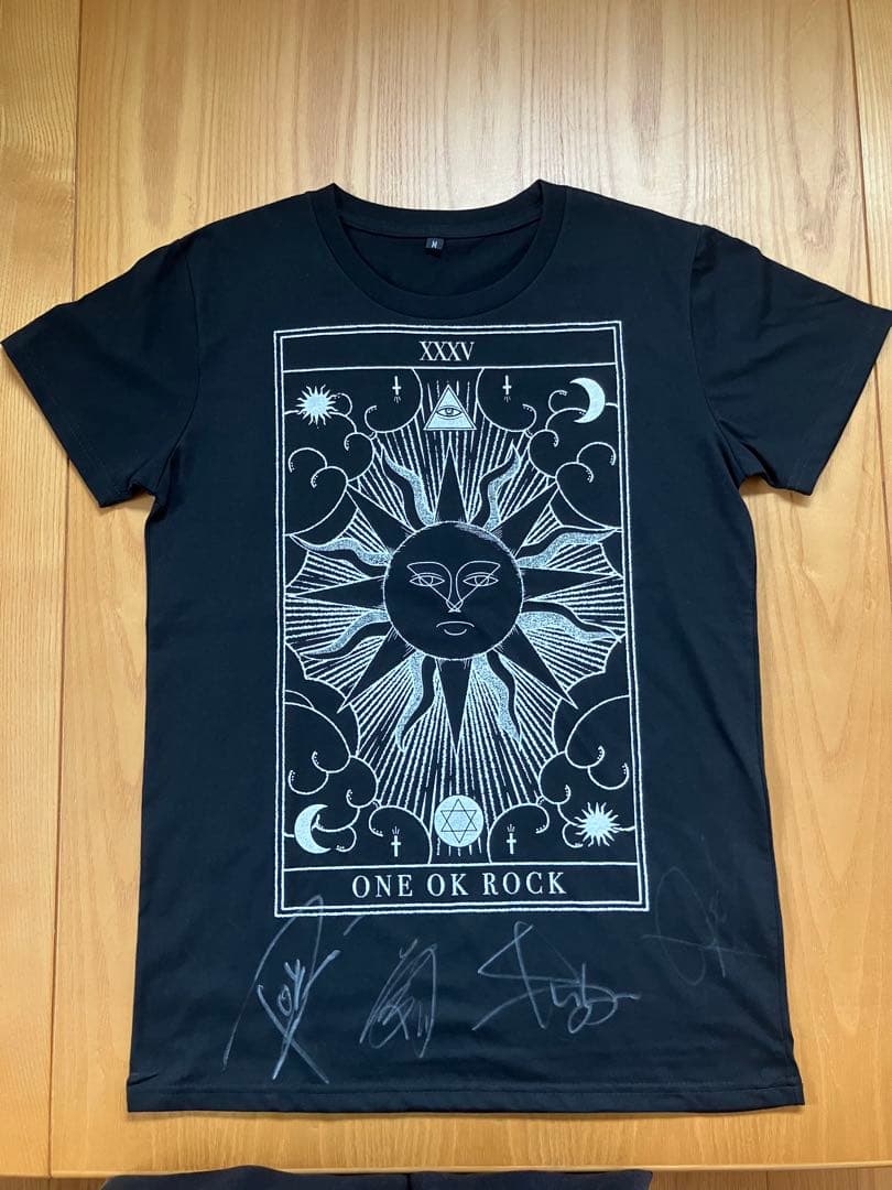 ONE OK ROCK サイン入りTシャツ　ワンオク　黒