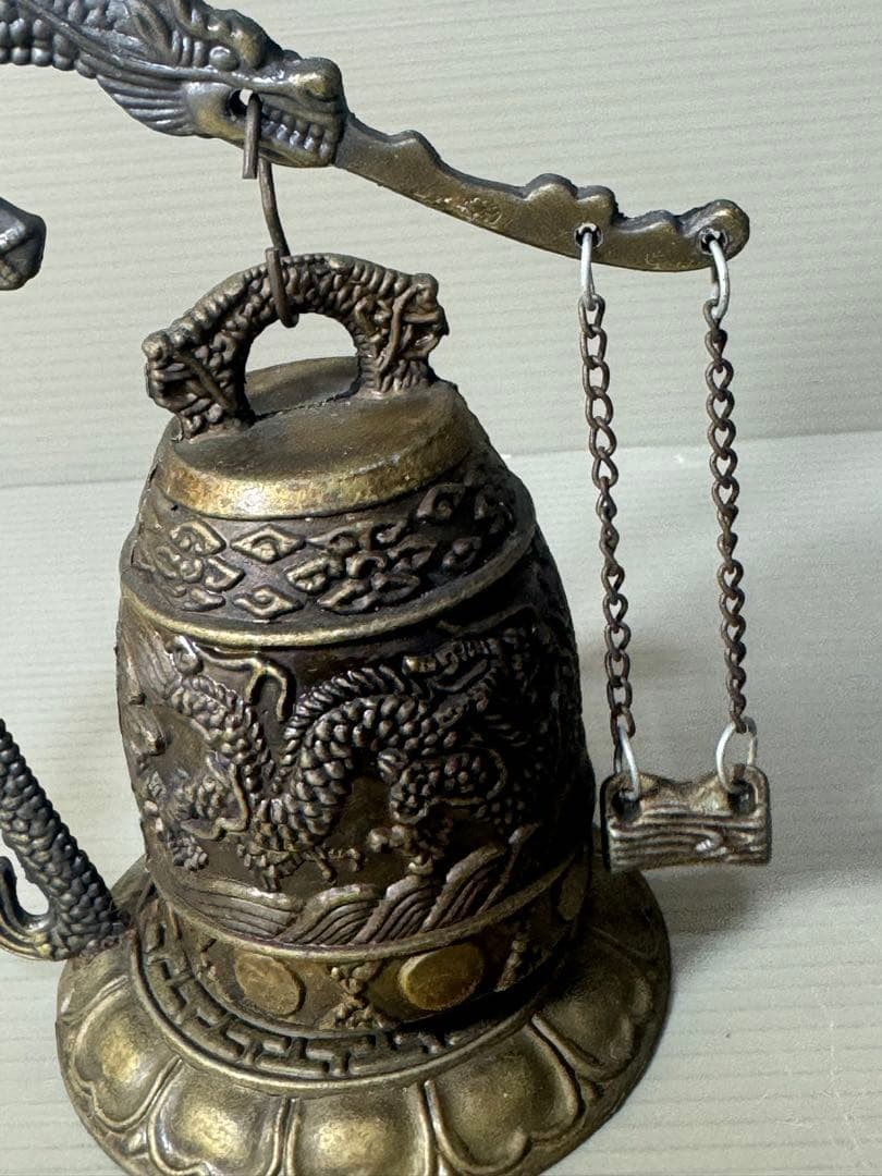2404 中国骨董　銅器　龍鐘  吊り鐘　康熙年製銘　置物　時代物