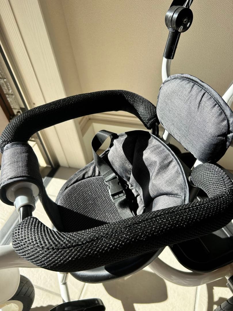 【美品！】4way 折りたたみ三輪車(白×ダークグレー)