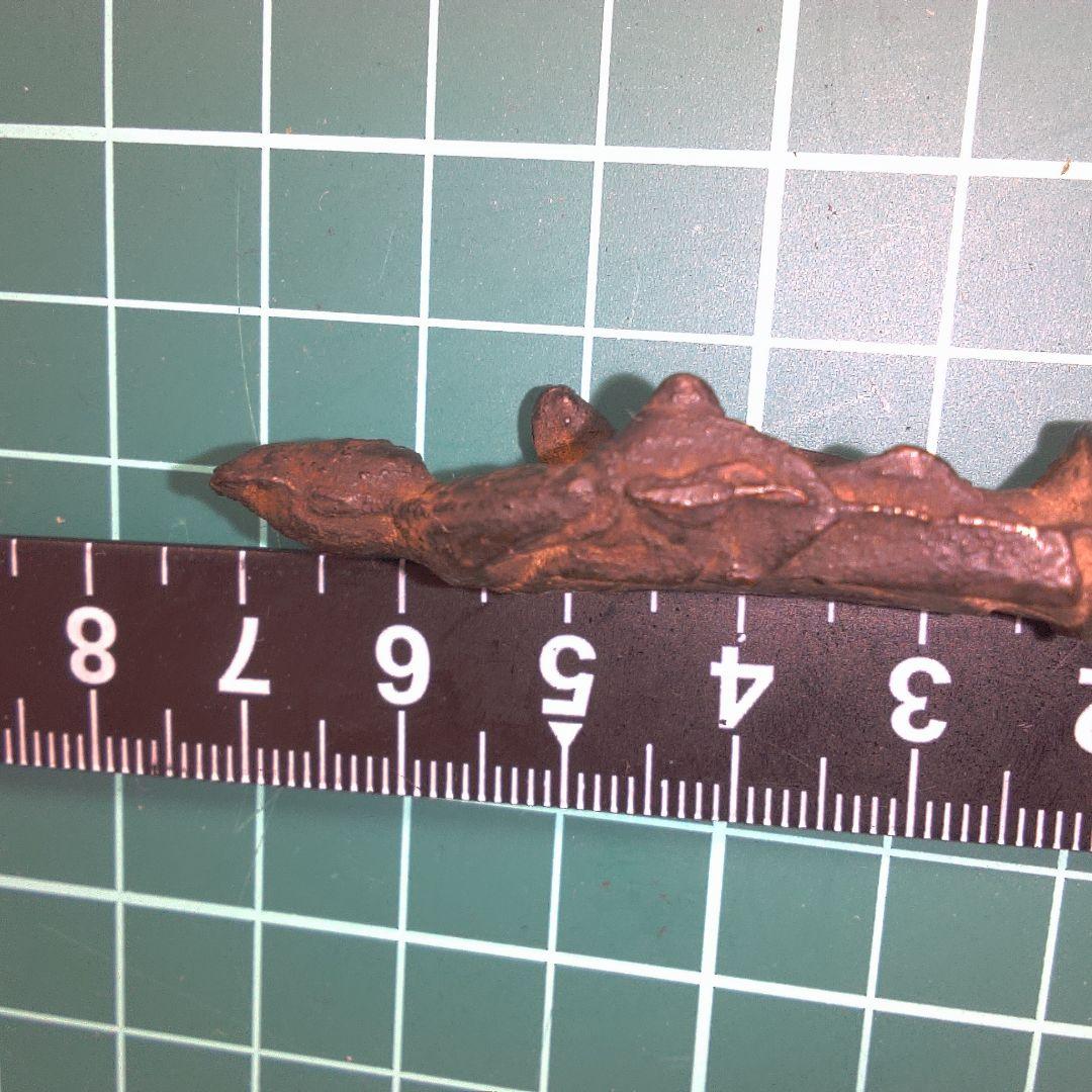 小物１ 茶色の金属製仏像