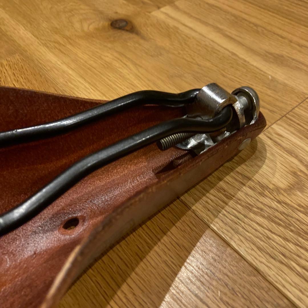 BROOKS サドル Classic （B17 スタンダード honey）