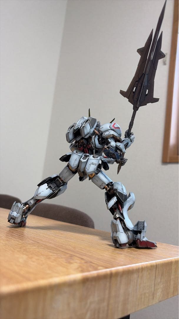 MG ガンダムバルバトス　全塗装完成品
